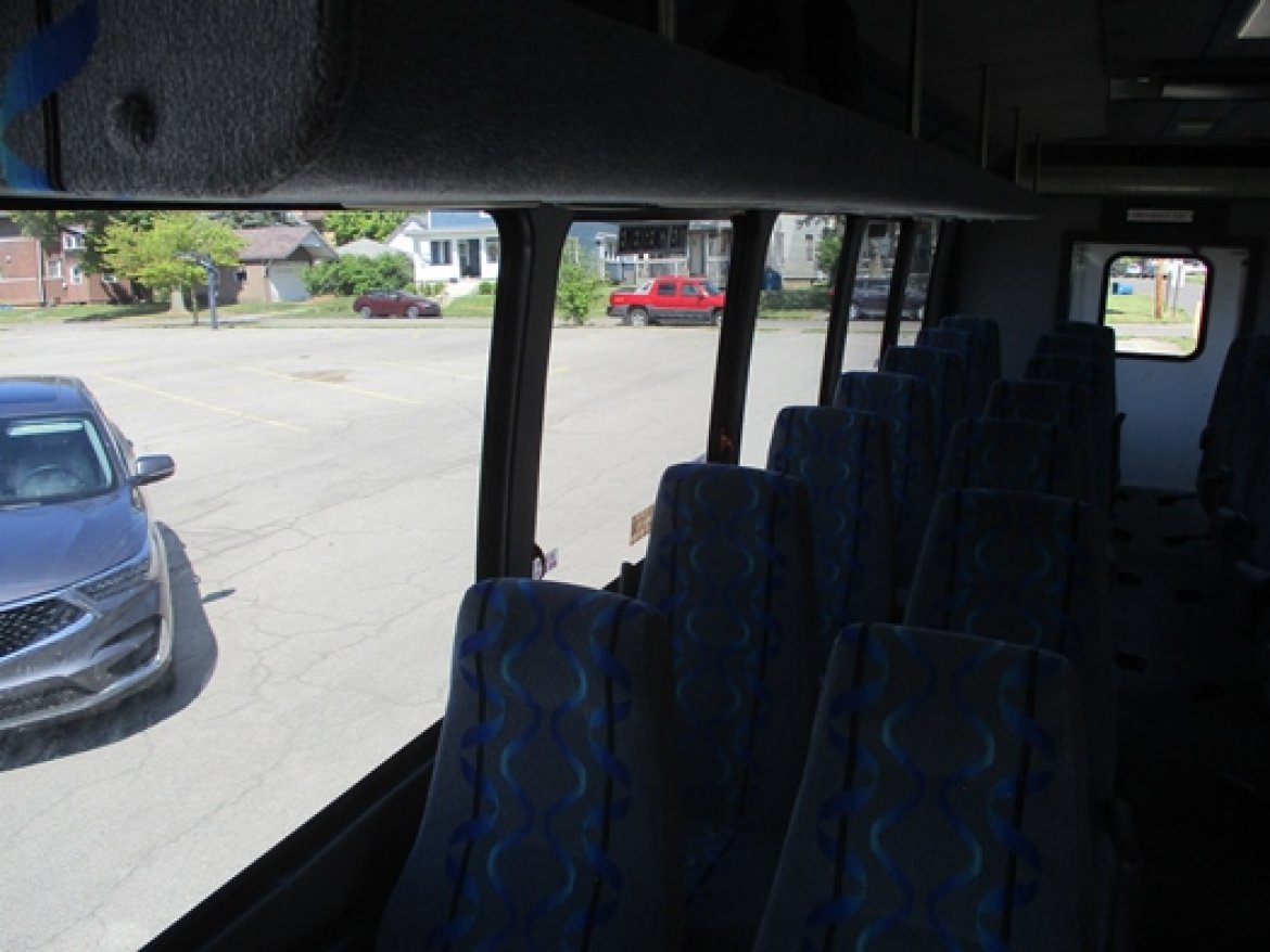 Photo of Shuttle Bus for sale: 2006 GMC 5500