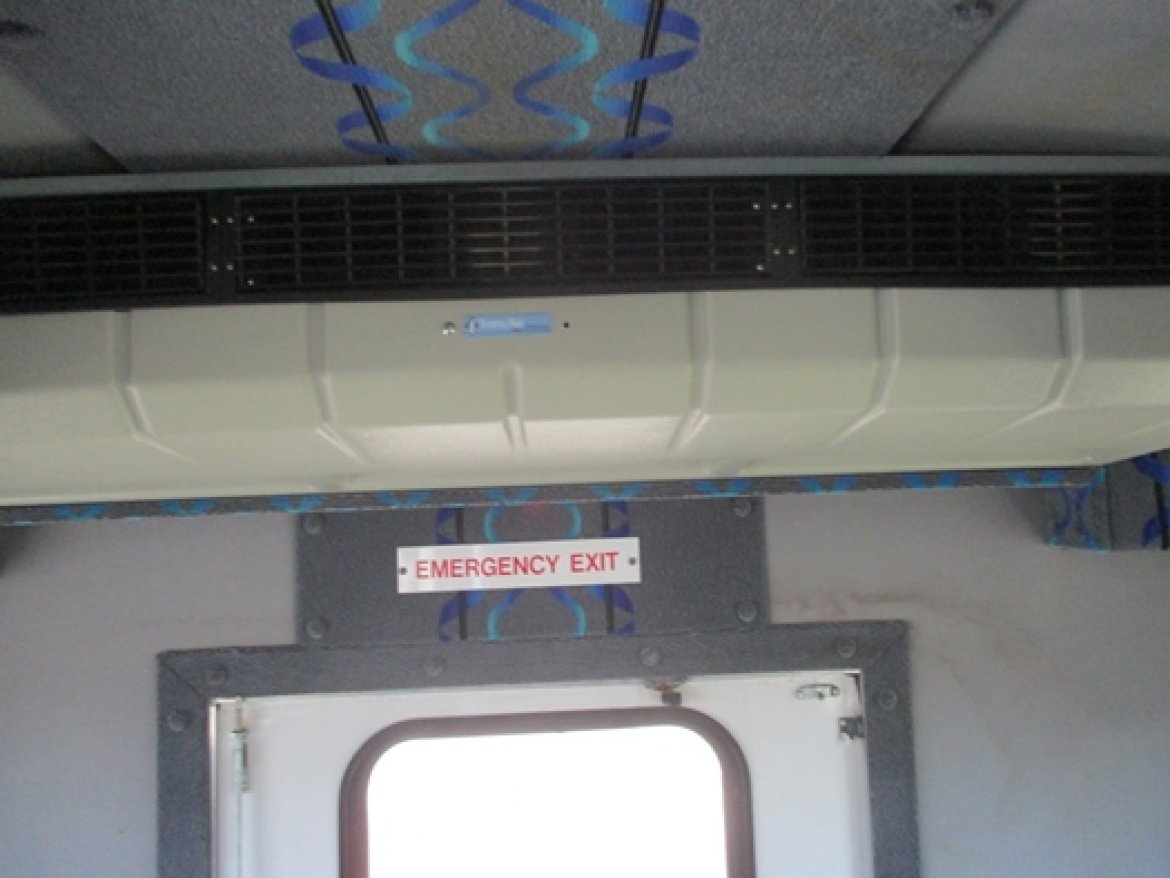 Photo of Shuttle Bus for sale: 2006 GMC 5500