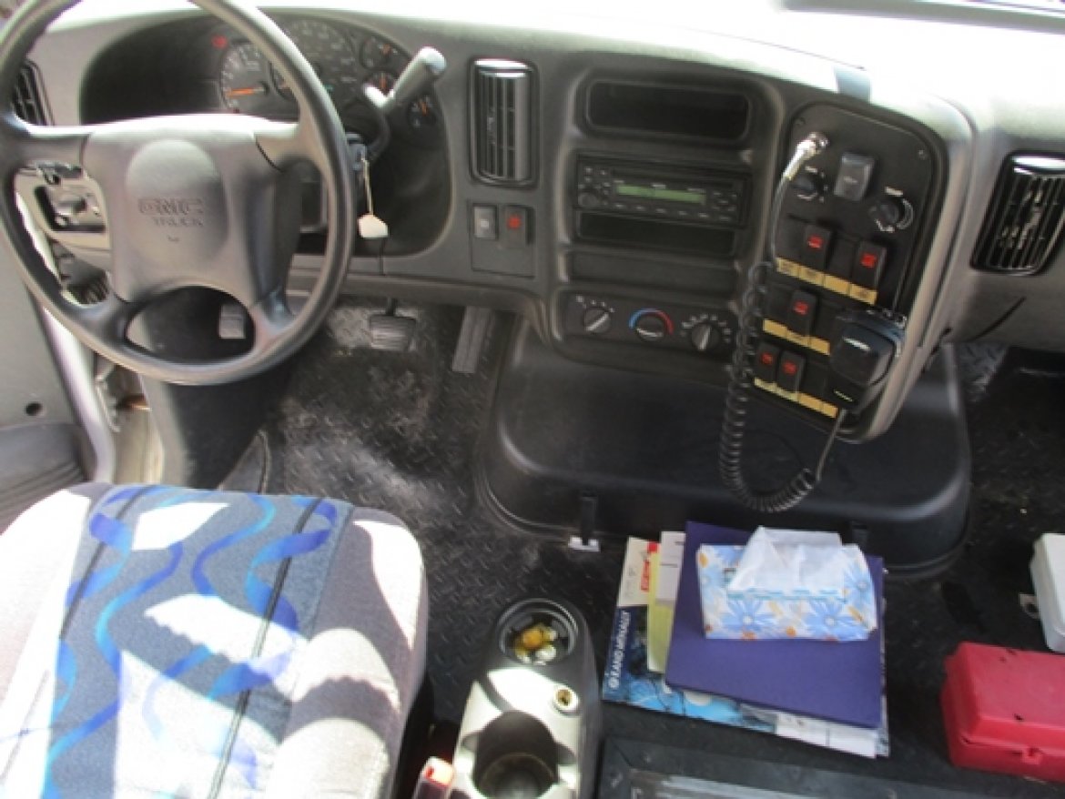 Photo of Shuttle Bus for sale: 2006 GMC 5500