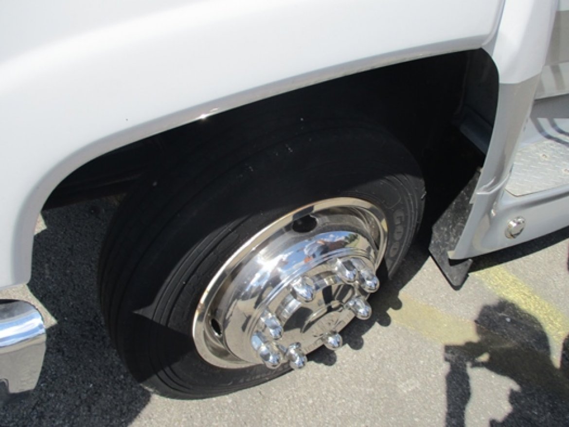 Photo of Shuttle Bus for sale: 2006 GMC 5500