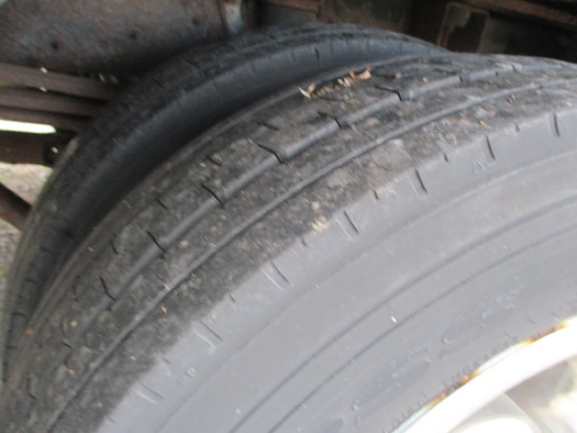 Photo of Shuttle Bus for sale: 2006 GMC 5500