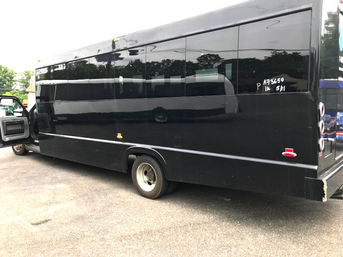 Executive Shuttle for Sale in Oaklyn, NJ - Photo 13