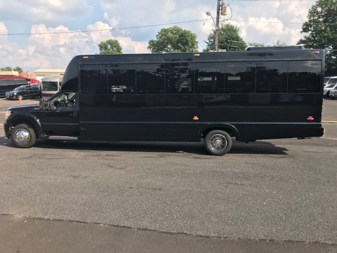 Executive Shuttle for Sale in Oaklyn, NJ - Photo 14