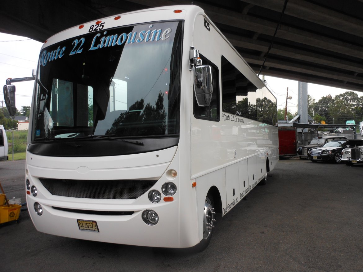 Limo Bus for Sale in Hillside, NJ - Photo 4