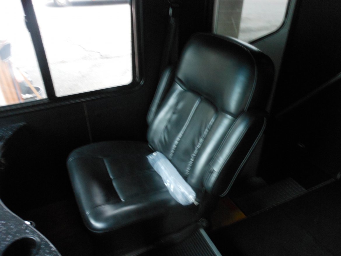 Limo Bus for Sale in Hillside, NJ - Photo 11