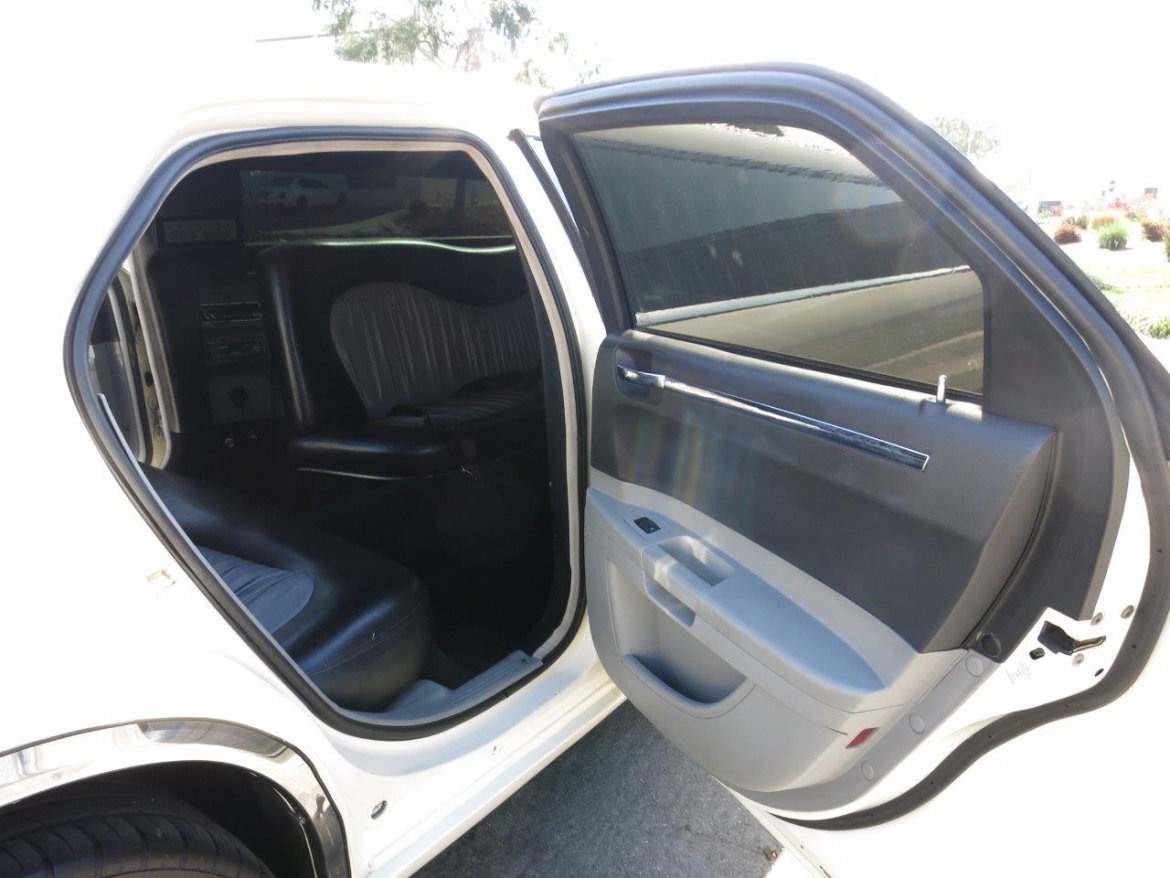 Limousine for Sale in Carson, CA - Photo 5