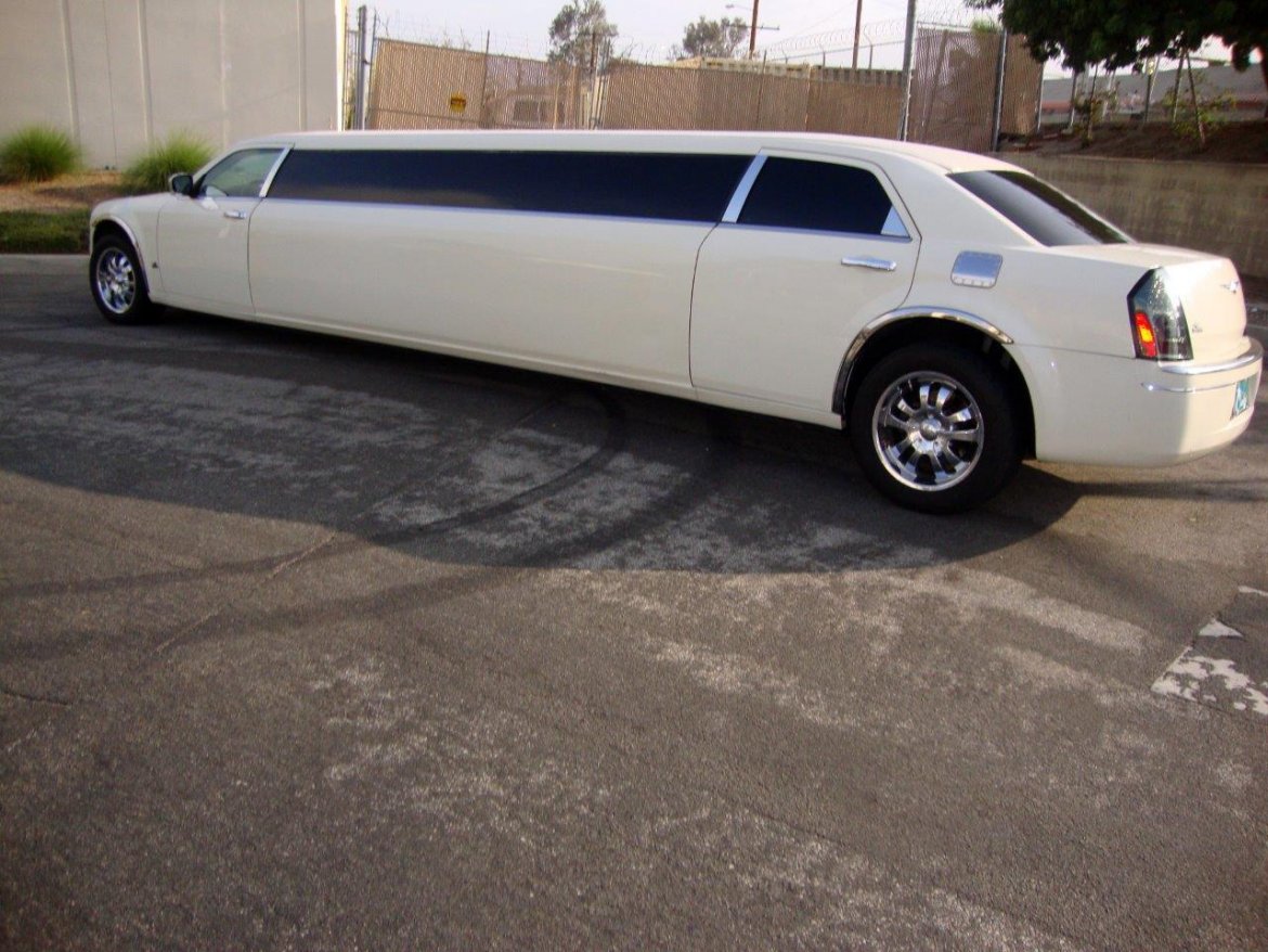 Limousine for Sale in Carson, CA - Photo 17
