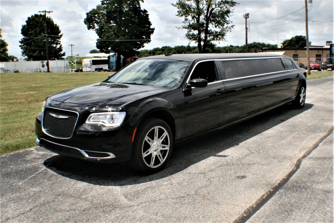 Limousine for Sale in springfield, MO - Photo 4