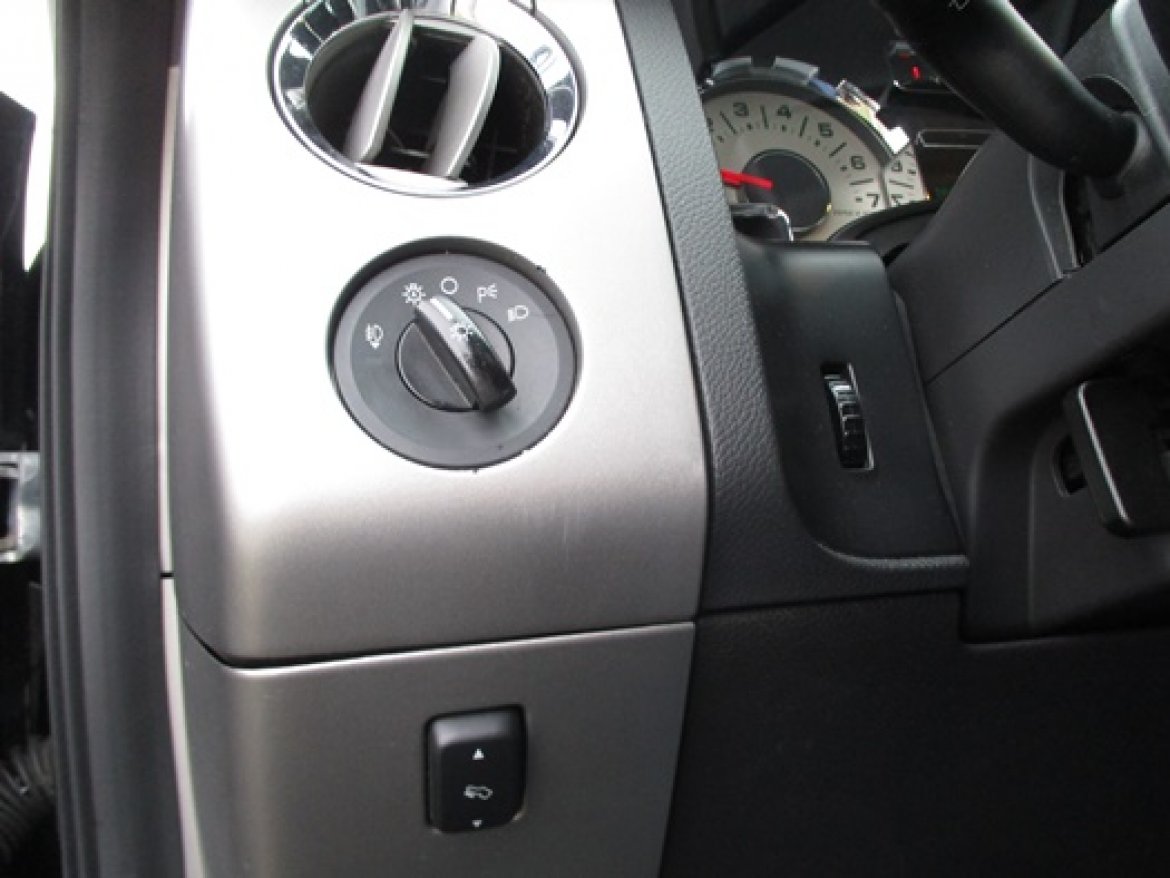 Photo of SUV for sale: 2010 Ford SUV