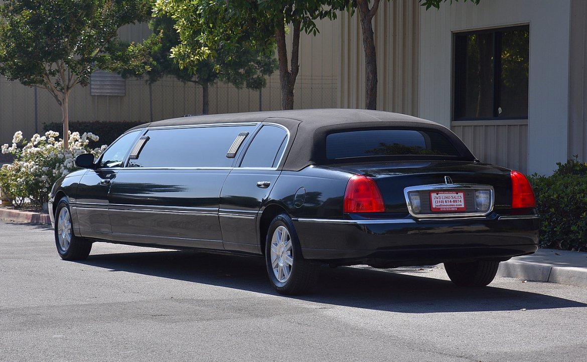 Limousine for Sale in Fontana, CA - Photo 2