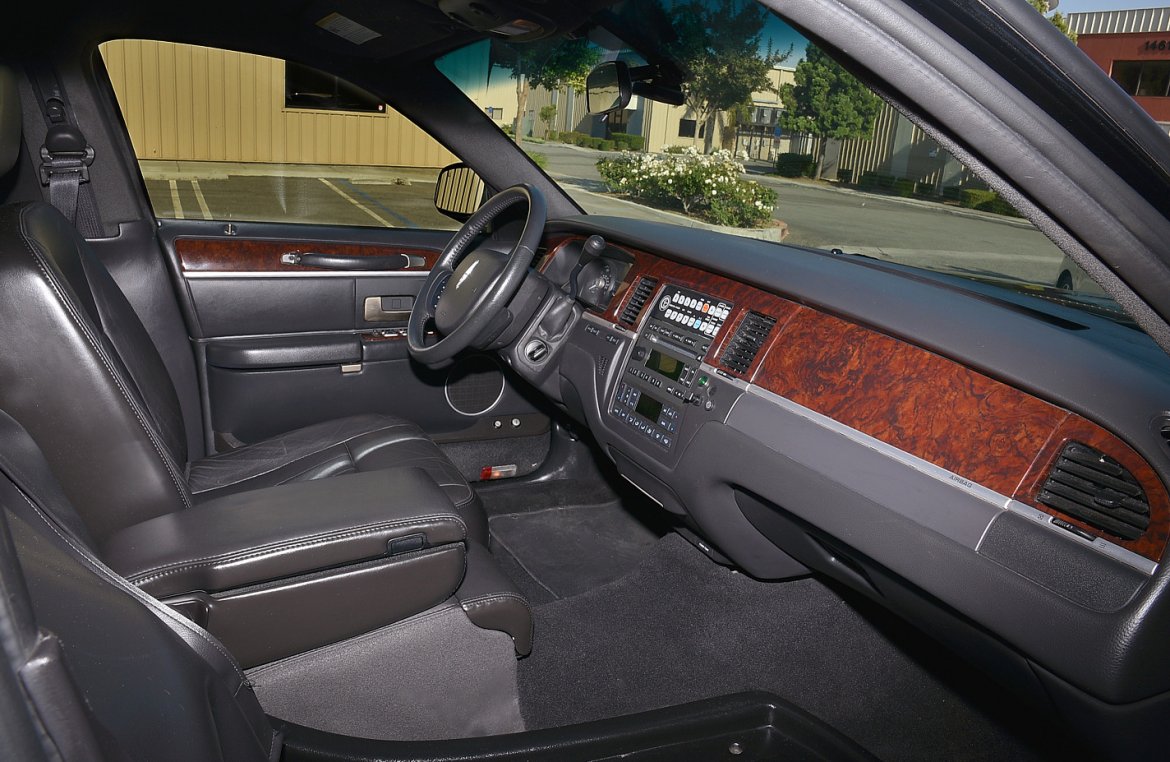 Limousine for Sale in Fontana, CA - Photo 13