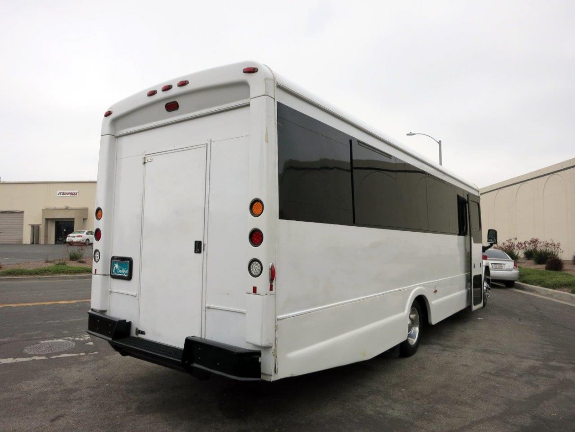 Limo Bus for Sale in Carson, CA - Photo 6