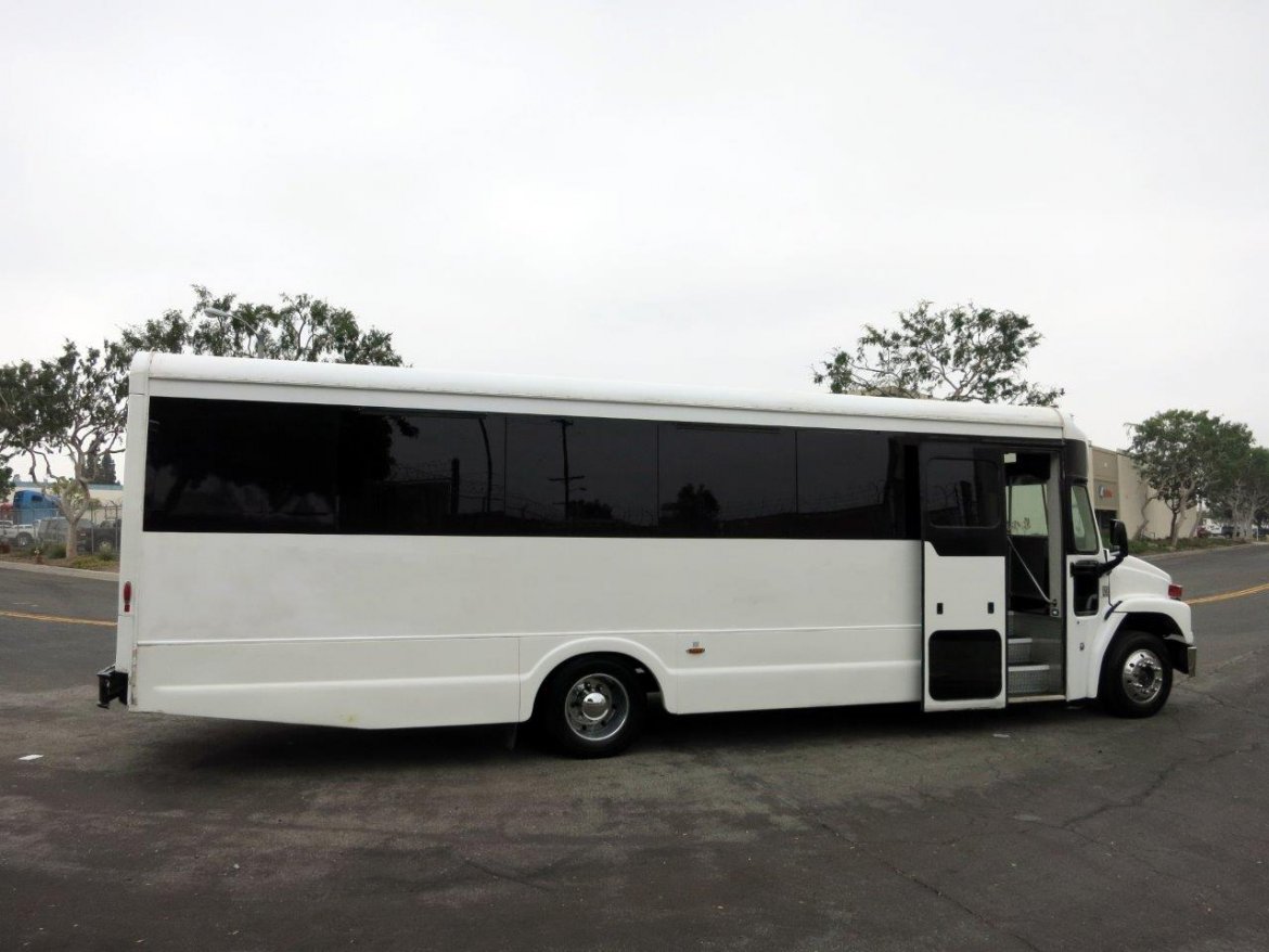 Limo Bus for Sale in Carson, CA - Photo 7