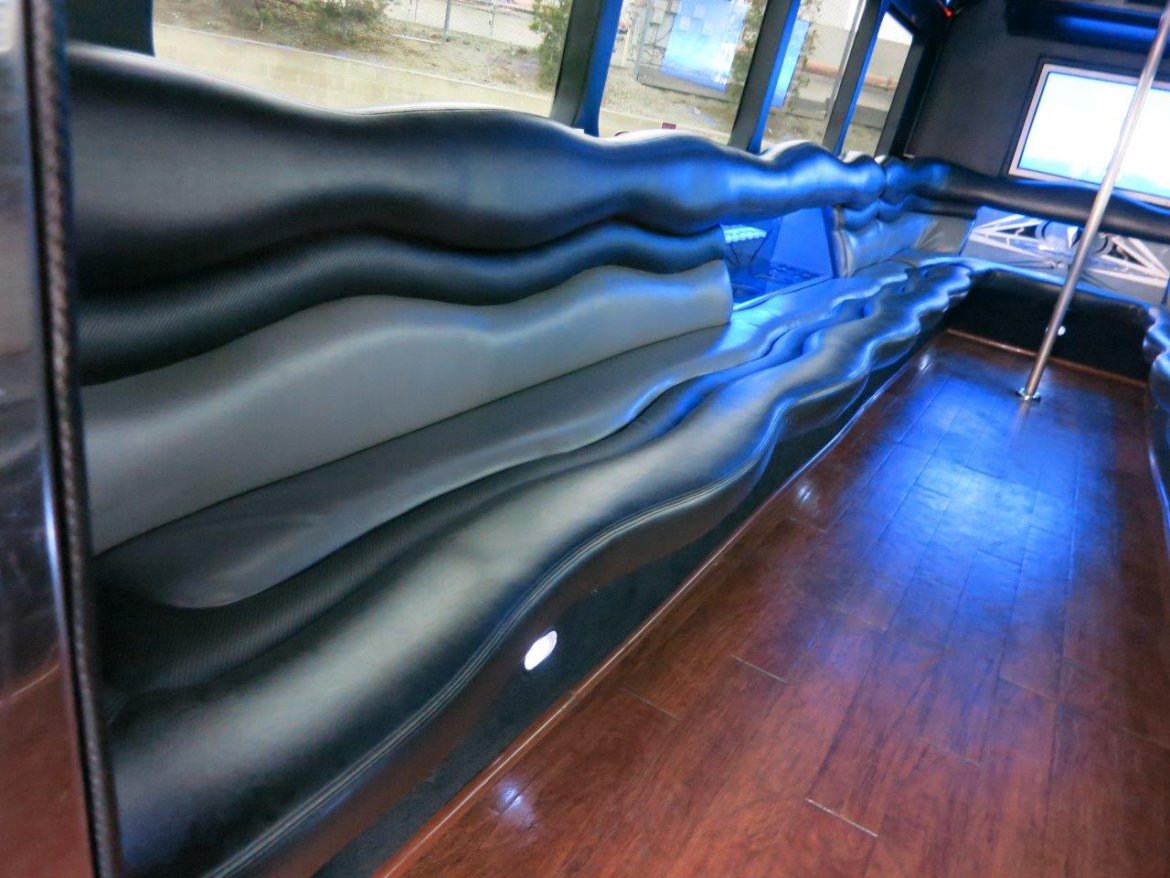 Limo Bus for Sale in Carson, CA - Photo 13