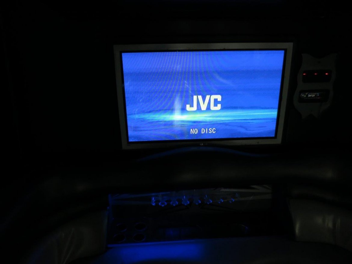 Limo Bus for Sale in Carson, CA - Photo 17