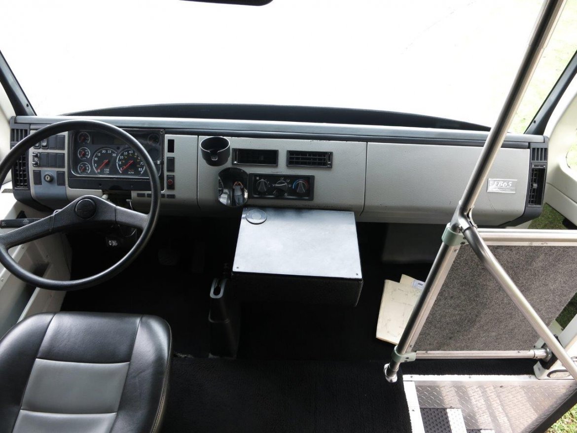 Limo Bus for Sale in Carson, CA - Photo 23
