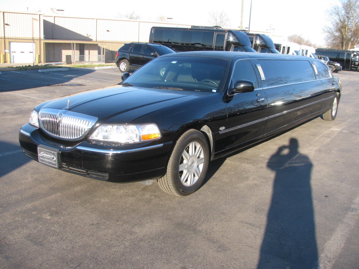 Limousine for Sale in Nashville, TN - Photo 2