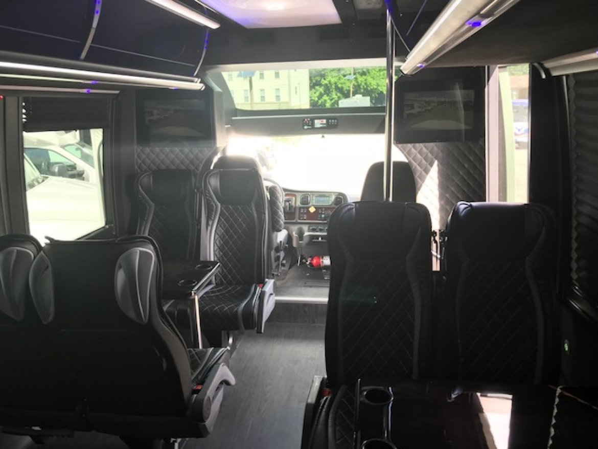 Shuttle Bus for Sale in Oaklyn, NJ - Photo 22