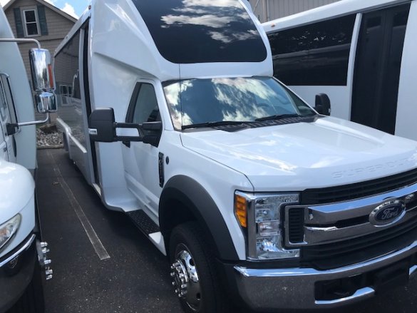 2017 Ford F-550 Shuttle Bus for Sale in Oaklyn, NJ - Main Photo