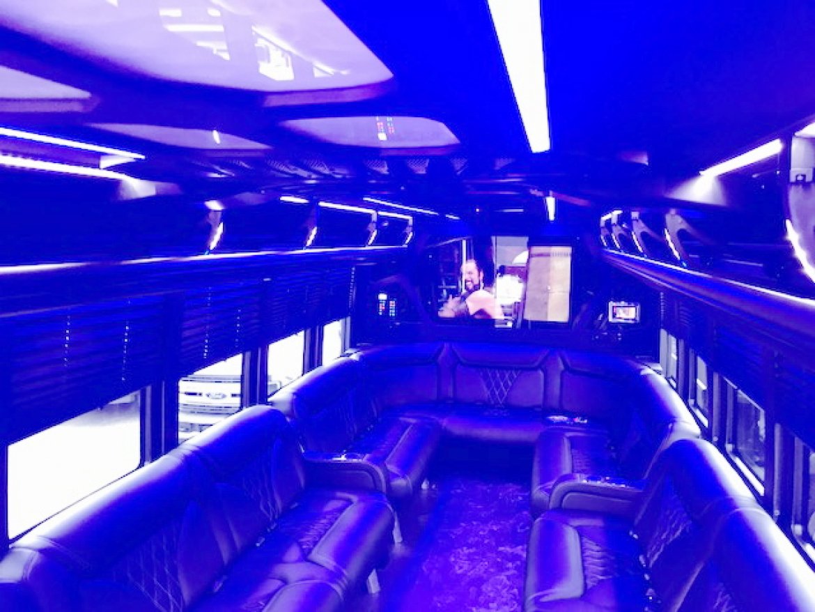 Limo Bus for Sale in Oaklyn, NJ - Photo 8