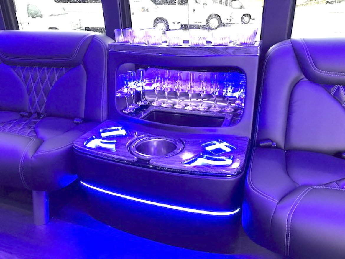 Limo Bus for Sale in Oaklyn, NJ - Photo 11