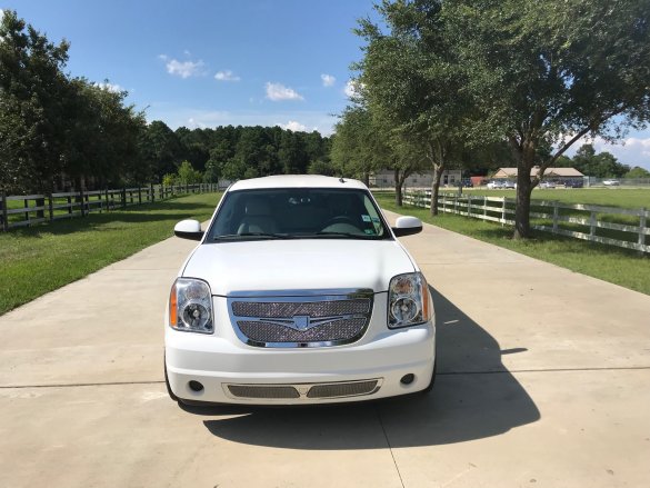 2008 GMC Yukon SUV Stretch for Sale in Houston, TX - Photo 2