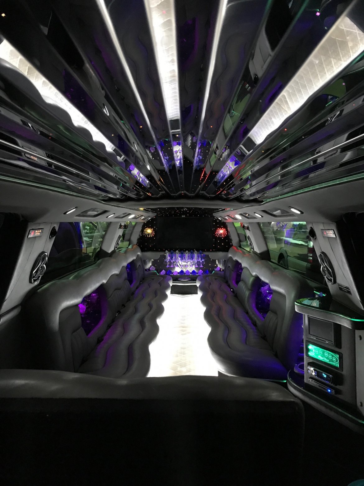 SUV Stretch for Sale in Houston, TX - Photo 18