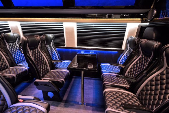 2017 Mercedes-Benz 3500 Sprinter for Sale in Oaklyn, NJ - Photo 2