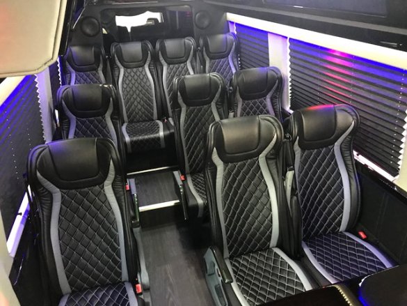 2017 Mercedes-Benz 3500 Sprinter for Sale in Oaklyn, NJ - Photo 3