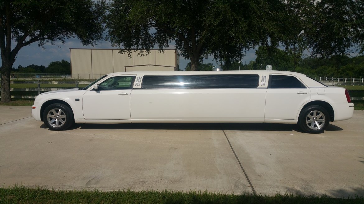 Limousine for Sale in Houston, TX - Photo 4