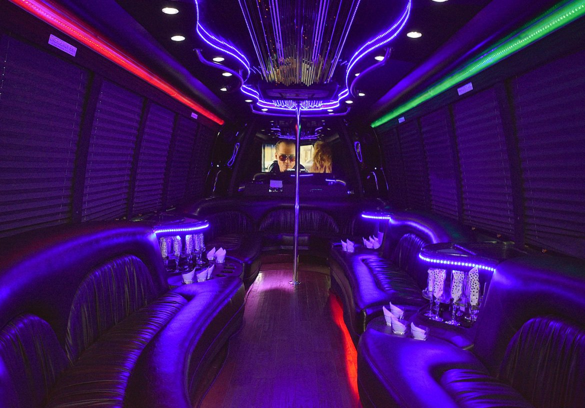 Limo Bus for Sale in Fontana, CA - Photo 11