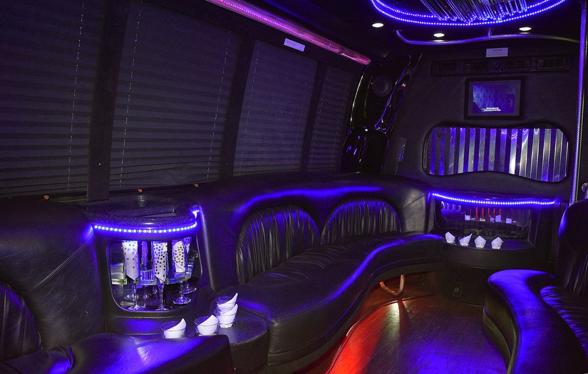 Limo Bus for Sale in Fontana, CA - Photo 12