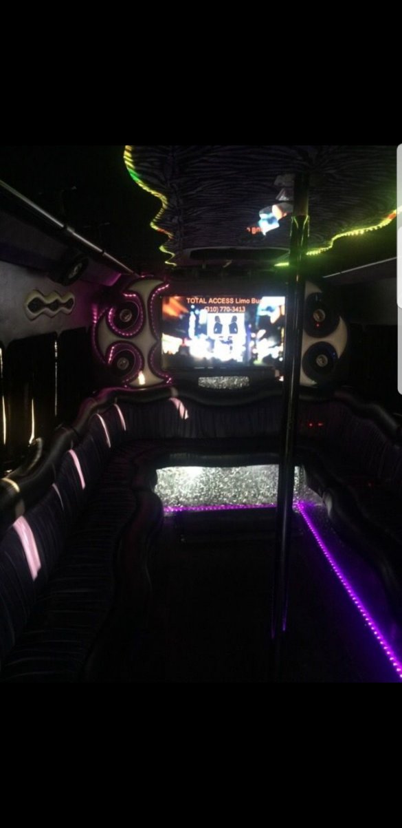 1999 Ford E350 Limo Bus for Sale in Downey, CA - Photo 2