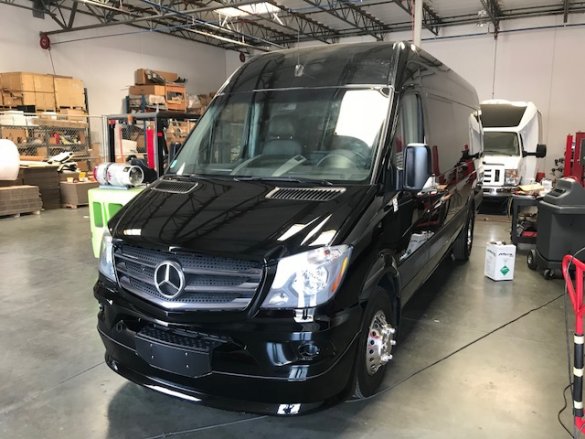 2016 Mercedes-Benz 3500 170" Extended Sprinter for Sale in Riverside, CA - Photo 2