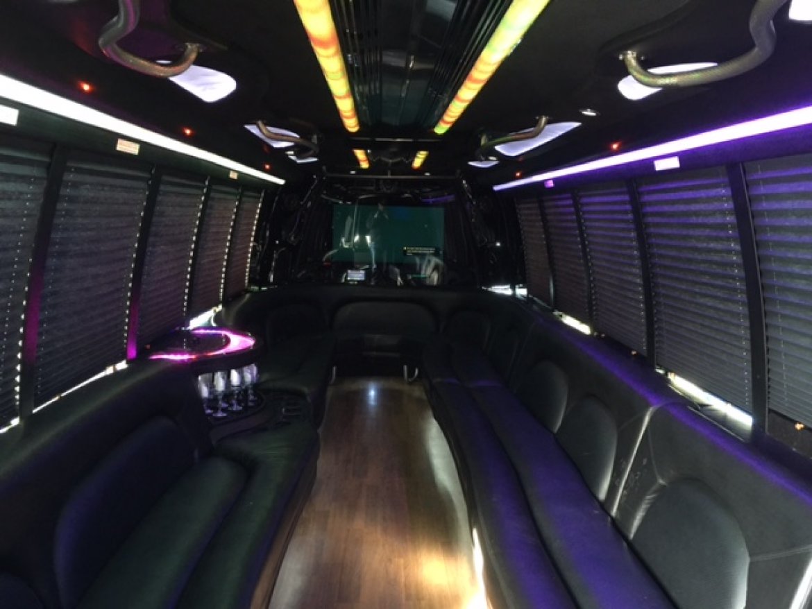 Limo Bus for Sale in AURORA, CO - Photo 6