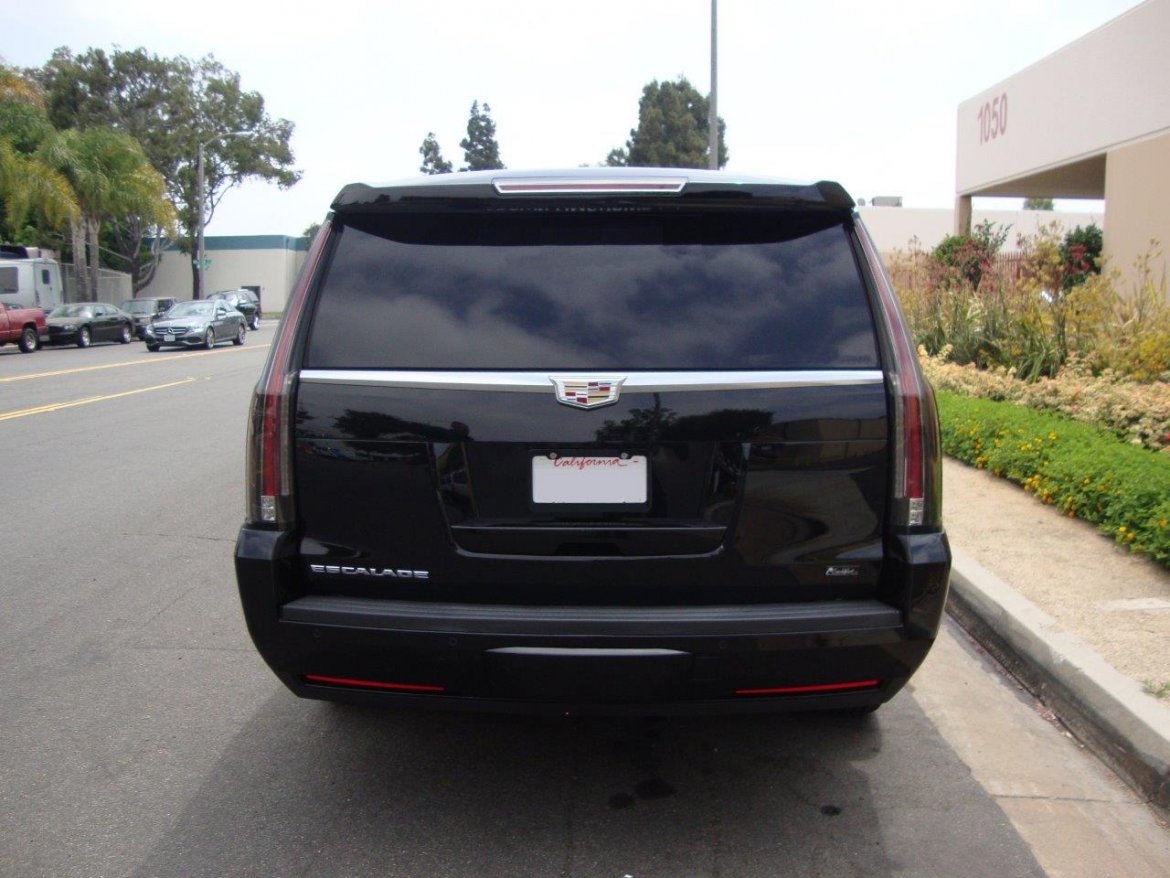 SUV Stretch for Sale in Carson, CA - Photo 3