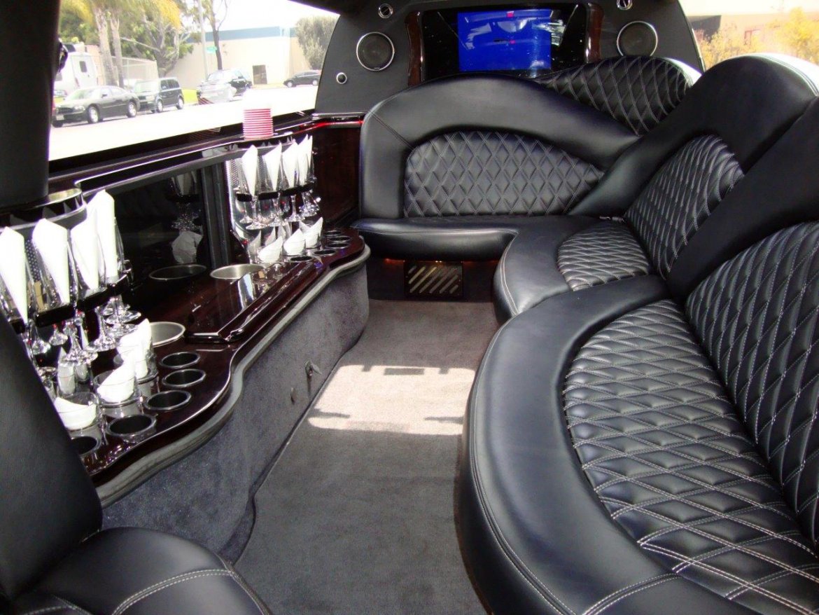 SUV Stretch for Sale in Carson, CA - Photo 11