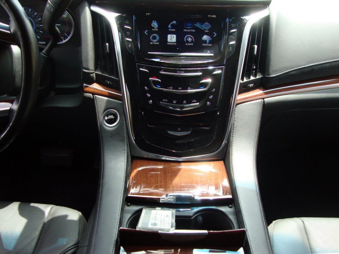SUV Stretch for Sale in Carson, CA - Photo 14