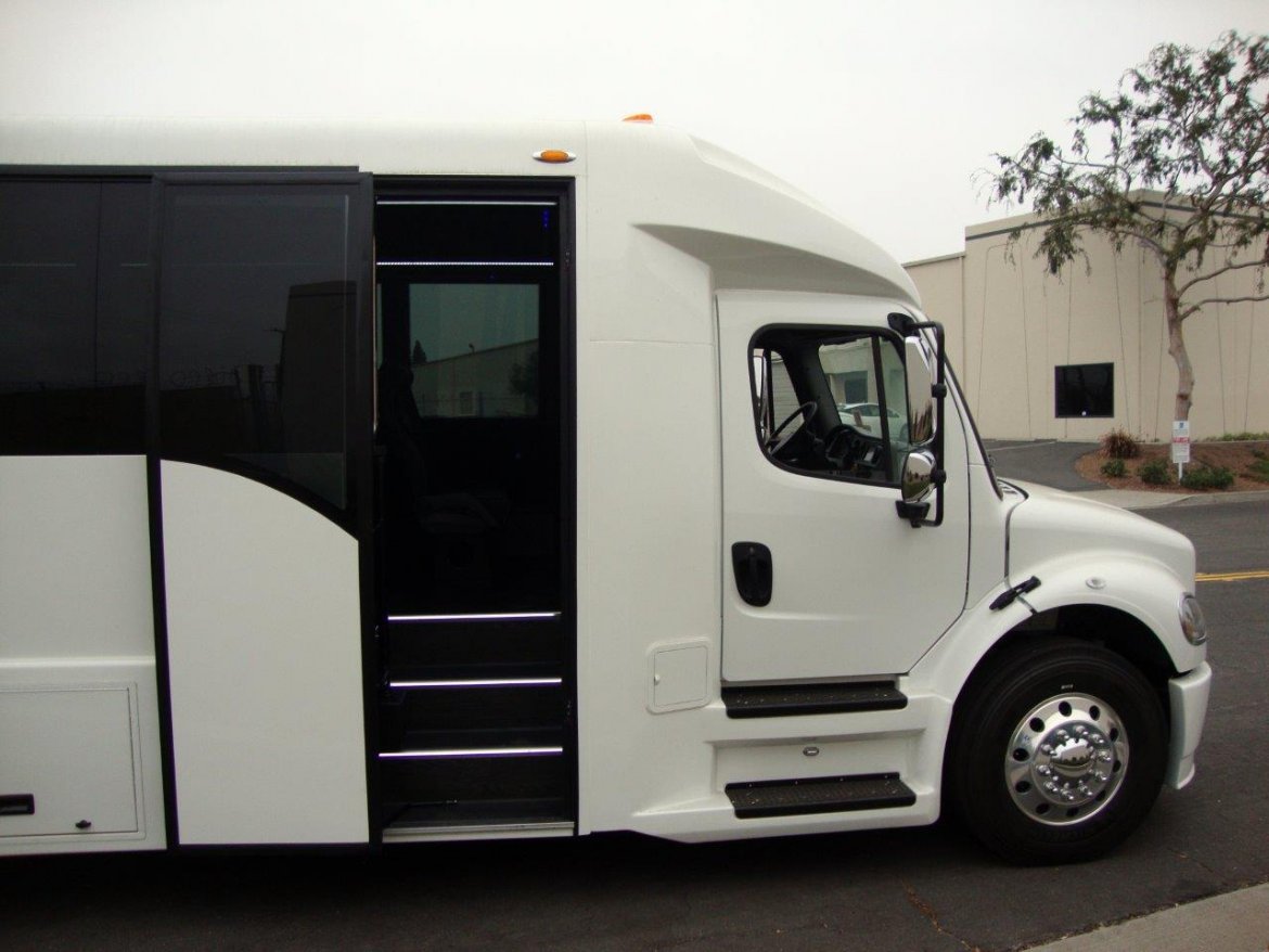 Shuttle Bus for Sale in Carson, CA - Photo 14