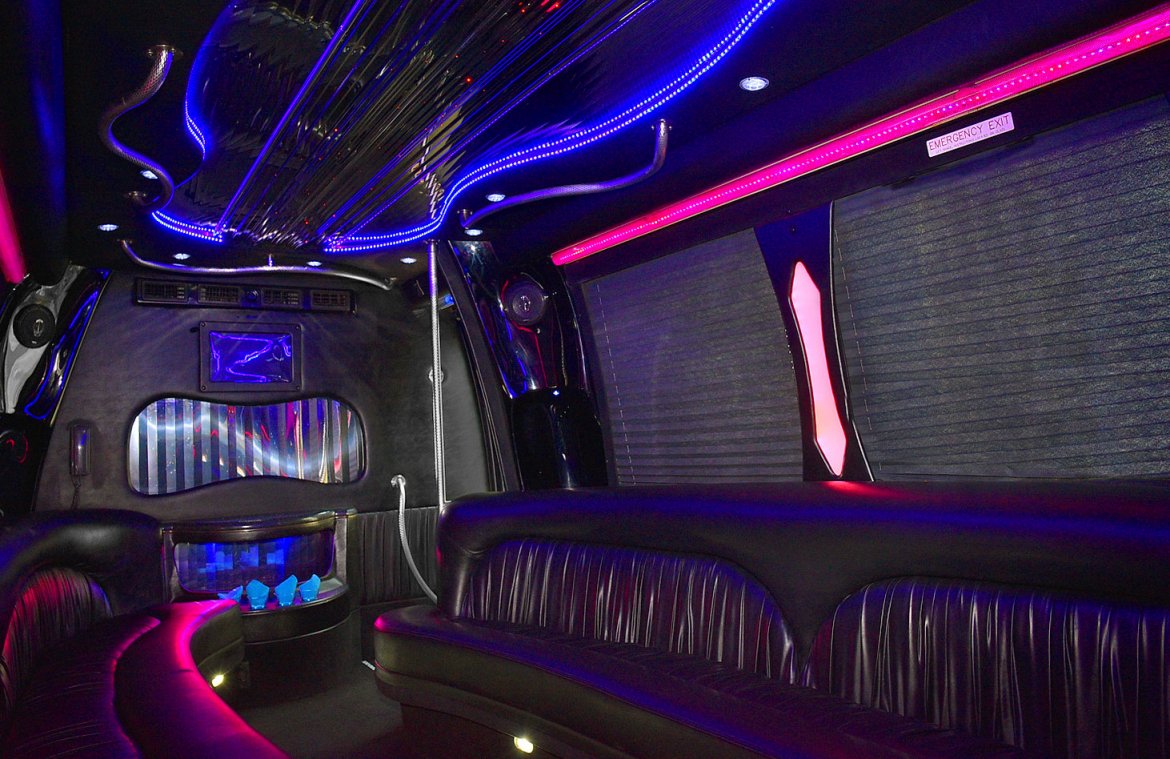 Limo Bus for Sale in Fontana, CA - Photo 12