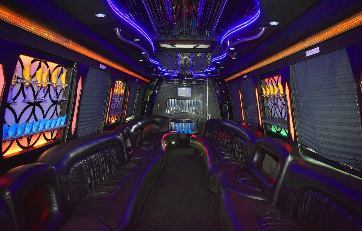 Limo Bus for Sale in Fontana, CA - Photo 14