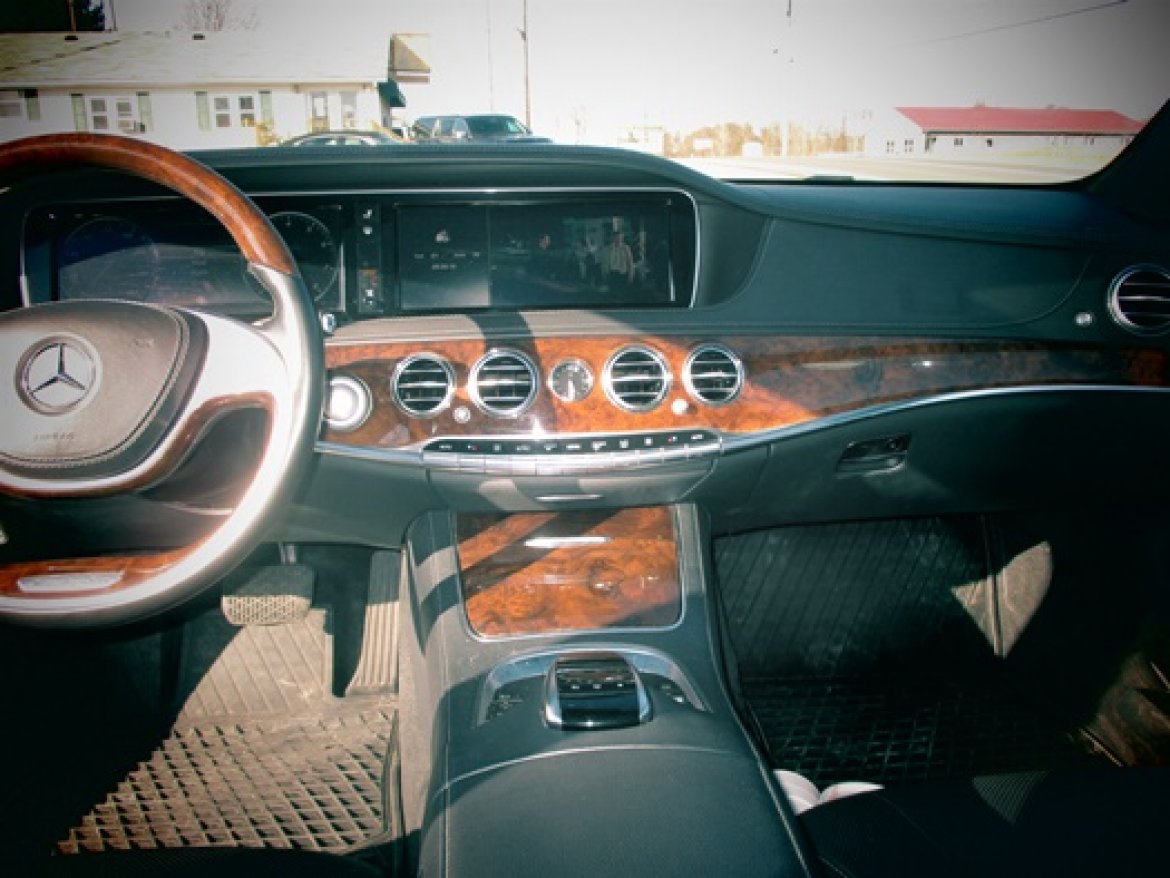 Photo of Sedan for sale: 2015 Mercedes-Benz S550