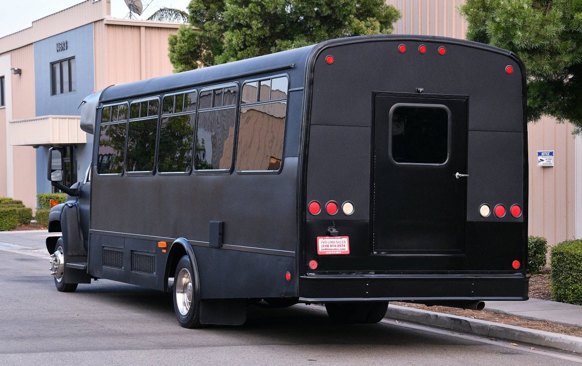 Limo Bus for Sale in Fontana, CA - Photo 7