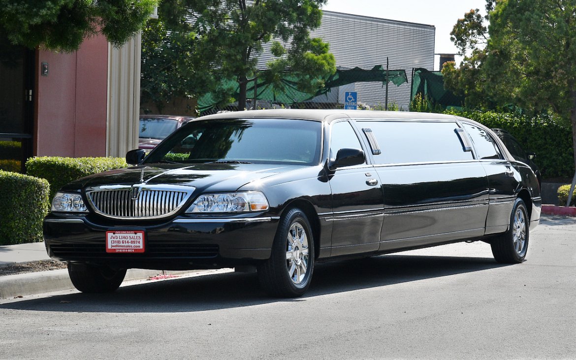 Limousine for Sale in Fontana, CA - Photo 6