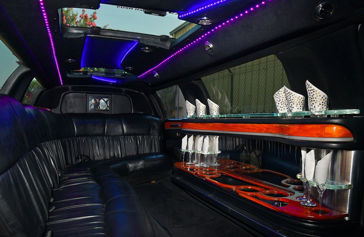 Limousine for Sale in Fontana, CA - Photo 10