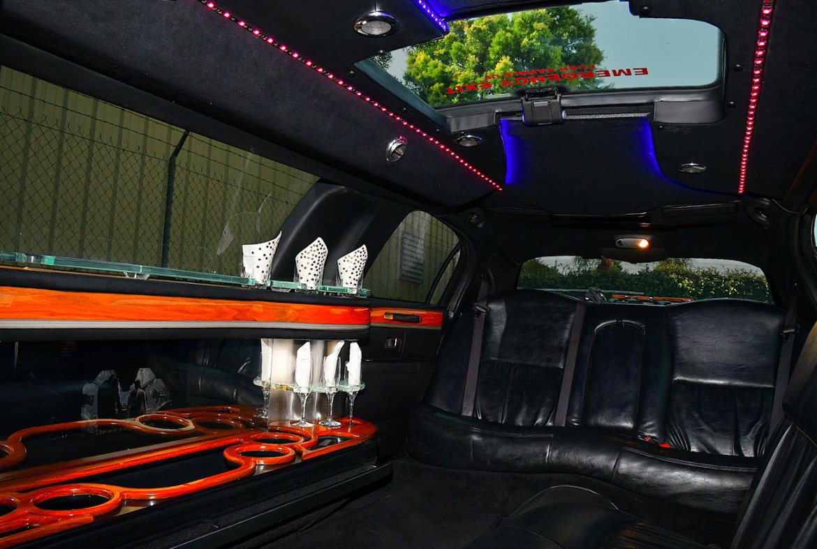 Limousine for Sale in Fontana, CA - Photo 11
