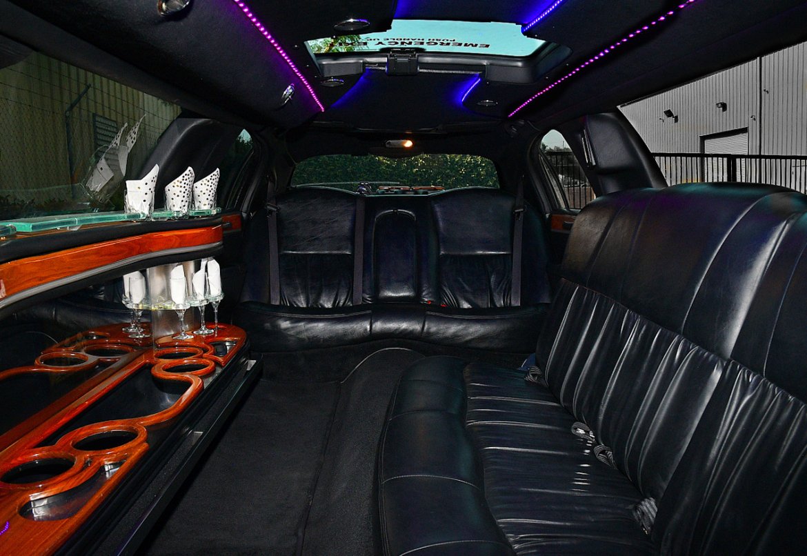 Limousine for Sale in Fontana, CA - Photo 13