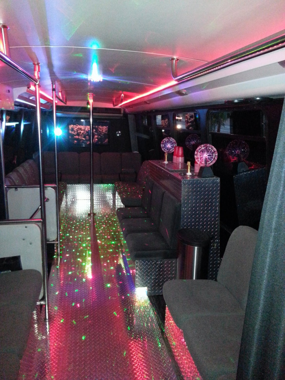 Limo Bus for Sale in Chatsworth, CA - Photo 10