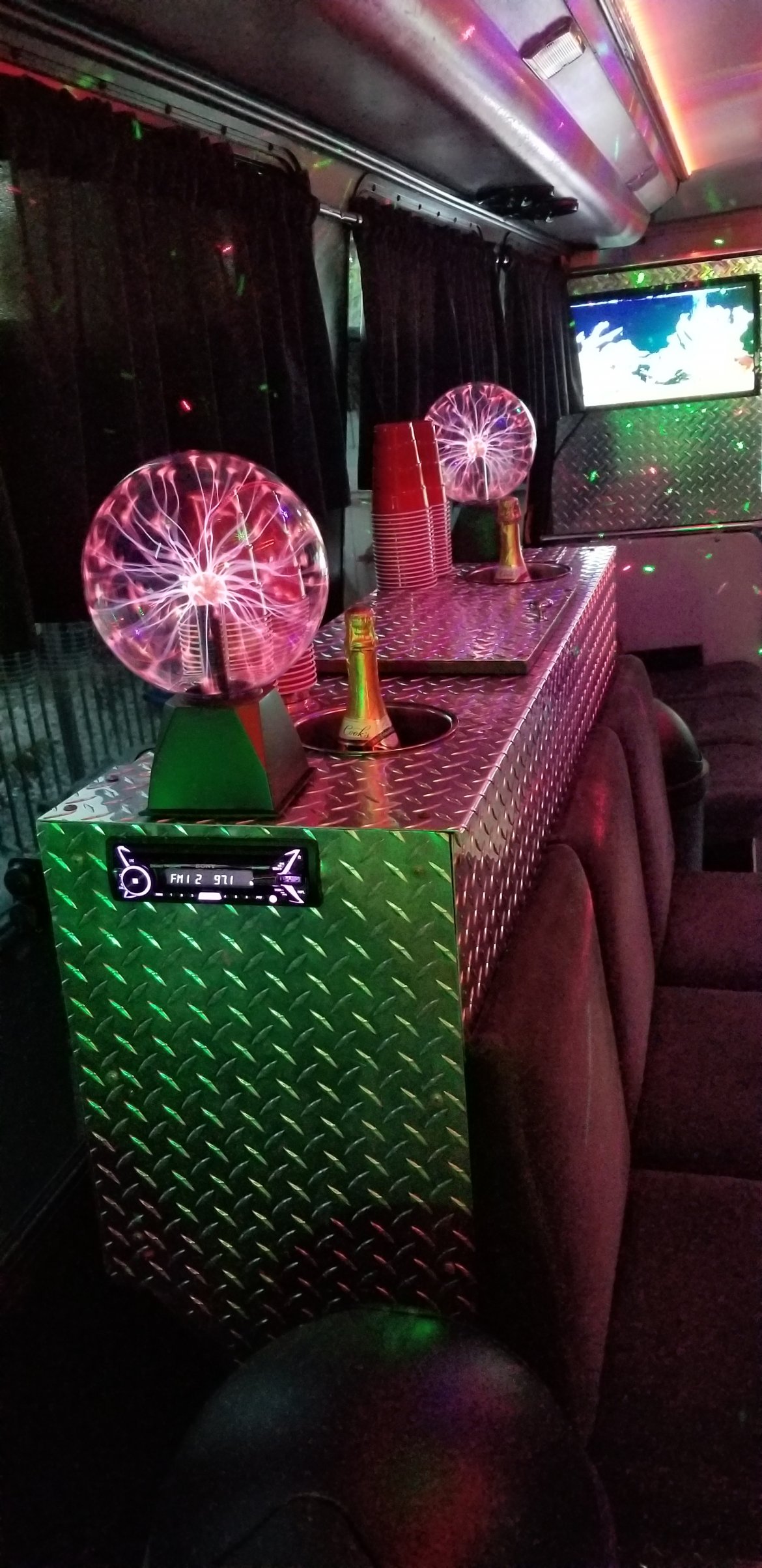 Limo Bus for Sale in Chatsworth, CA - Photo 37