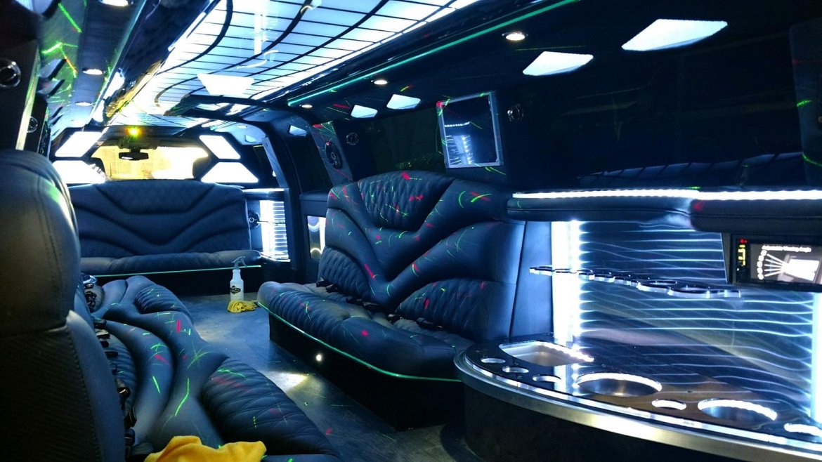 Limousine for Sale in Staten Island, NY - Photo 6